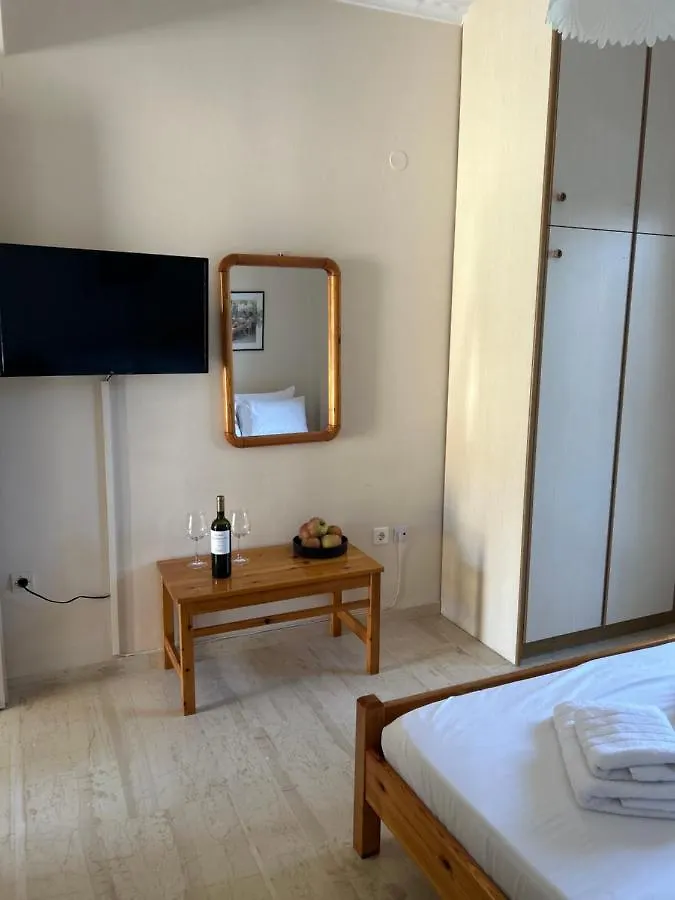 Menagias Apartments Argostoli