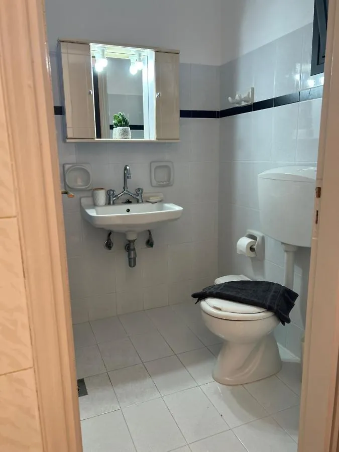 Menagias Apartments Argostoli   Argostoli (Kefalonia)